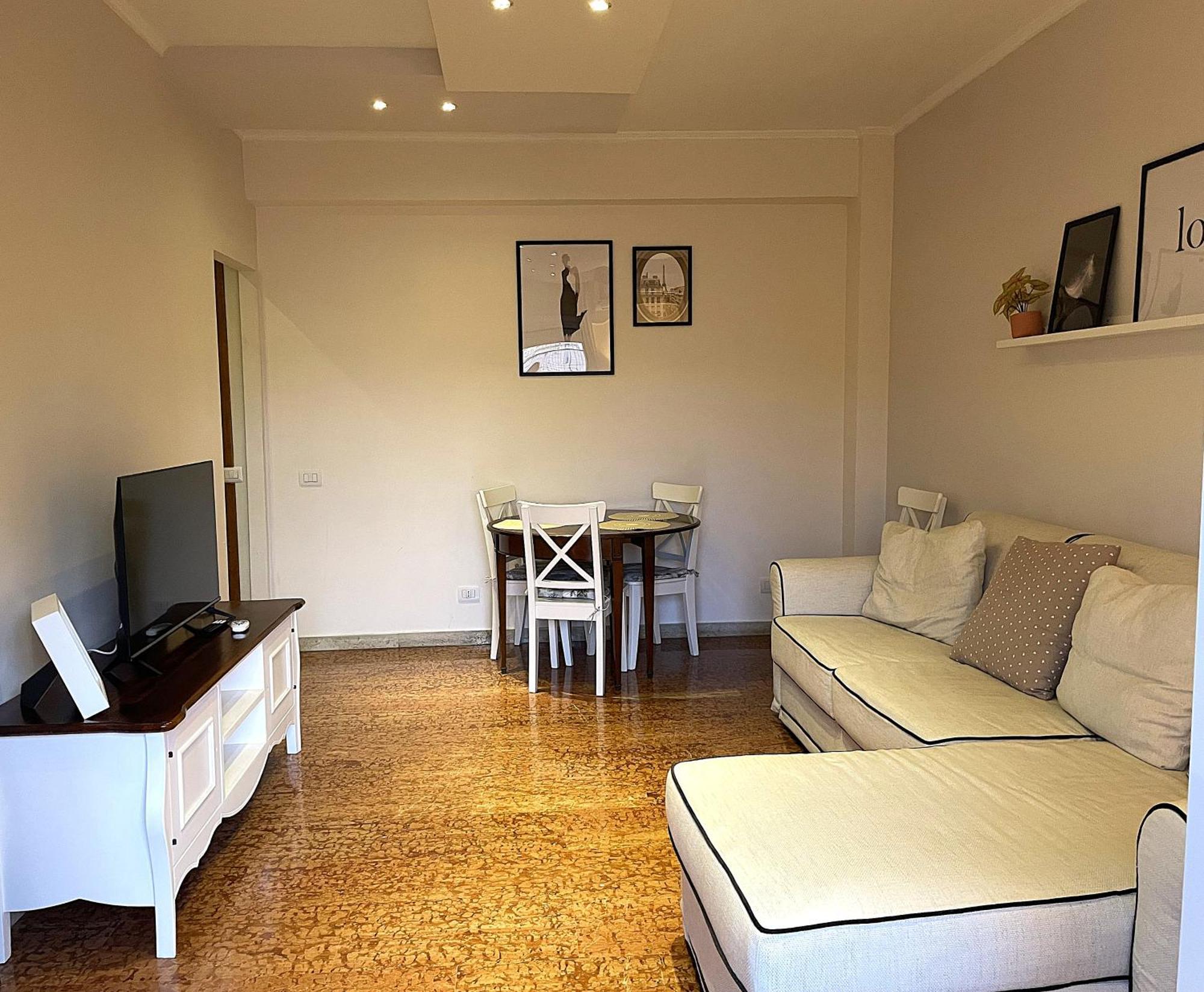 La Casa Libre Metro A Colli Albani 350 M Appartement Rome